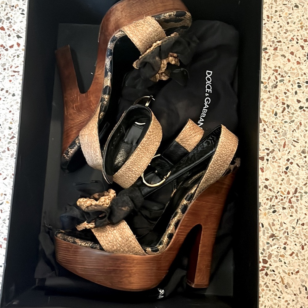 Dolce&Gabbana Leopard Raffia Platform Sandals